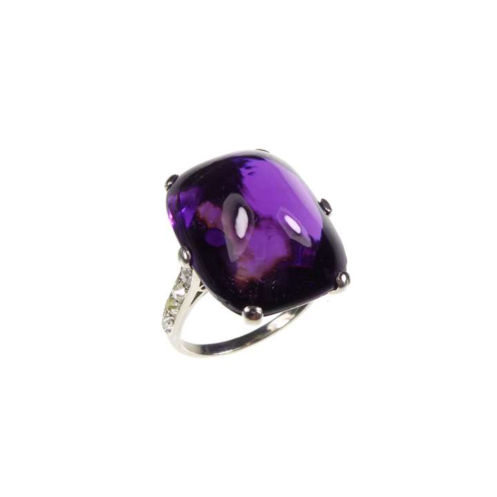 Art Deco sugarloaf amethyst and diamond ring
